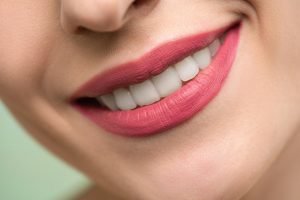 Sfaturi simple pentru un aspect plăcut al danturii